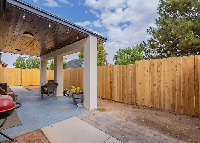 Holiday home 4-bedroom House In - Remodeled Retreat Gilbert